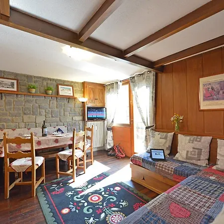 Апартаменты Cervino Valley House Rododendro